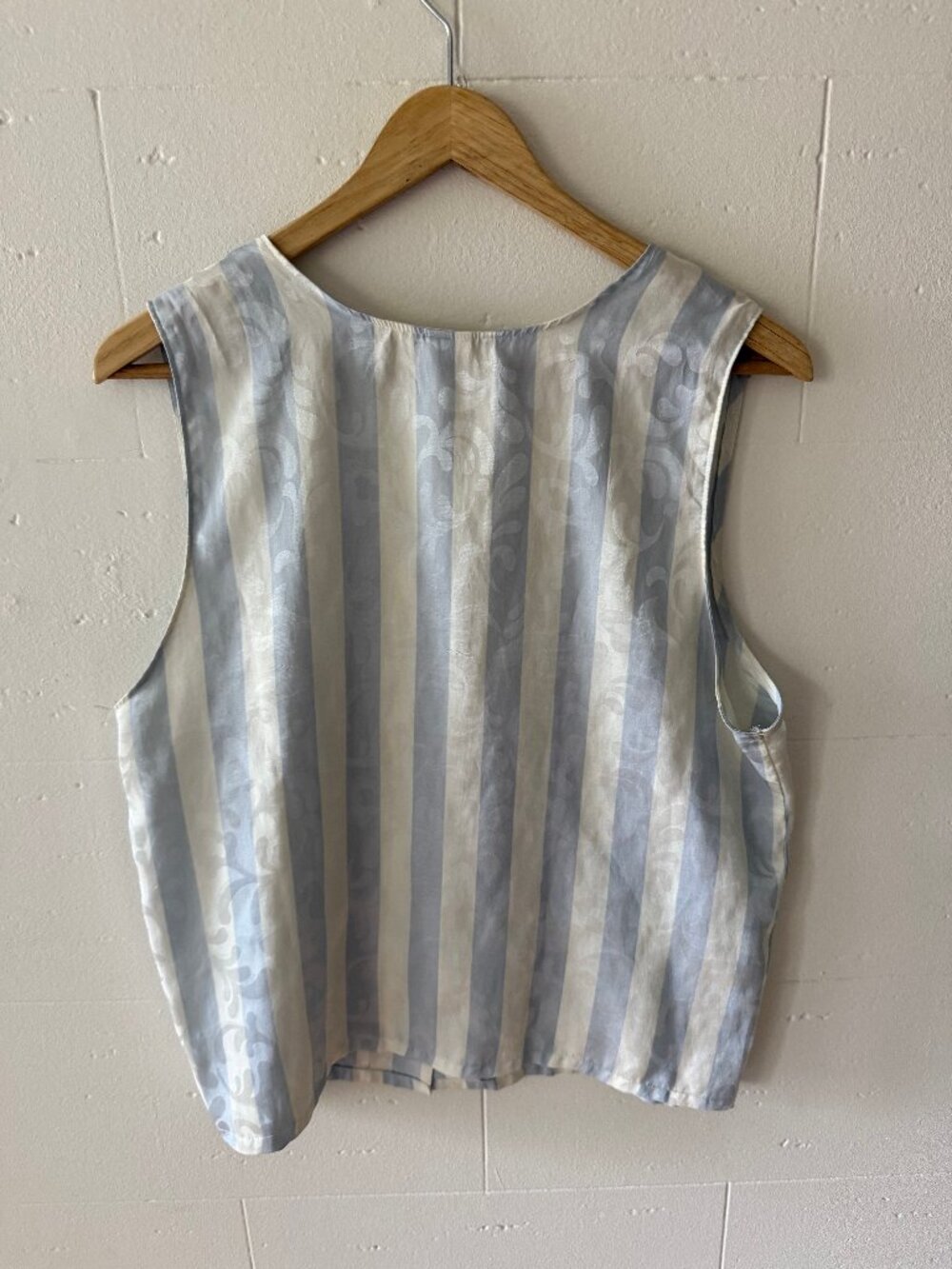Vintage Satin Striped Pastel Vest | Large - Picture 7 of 8